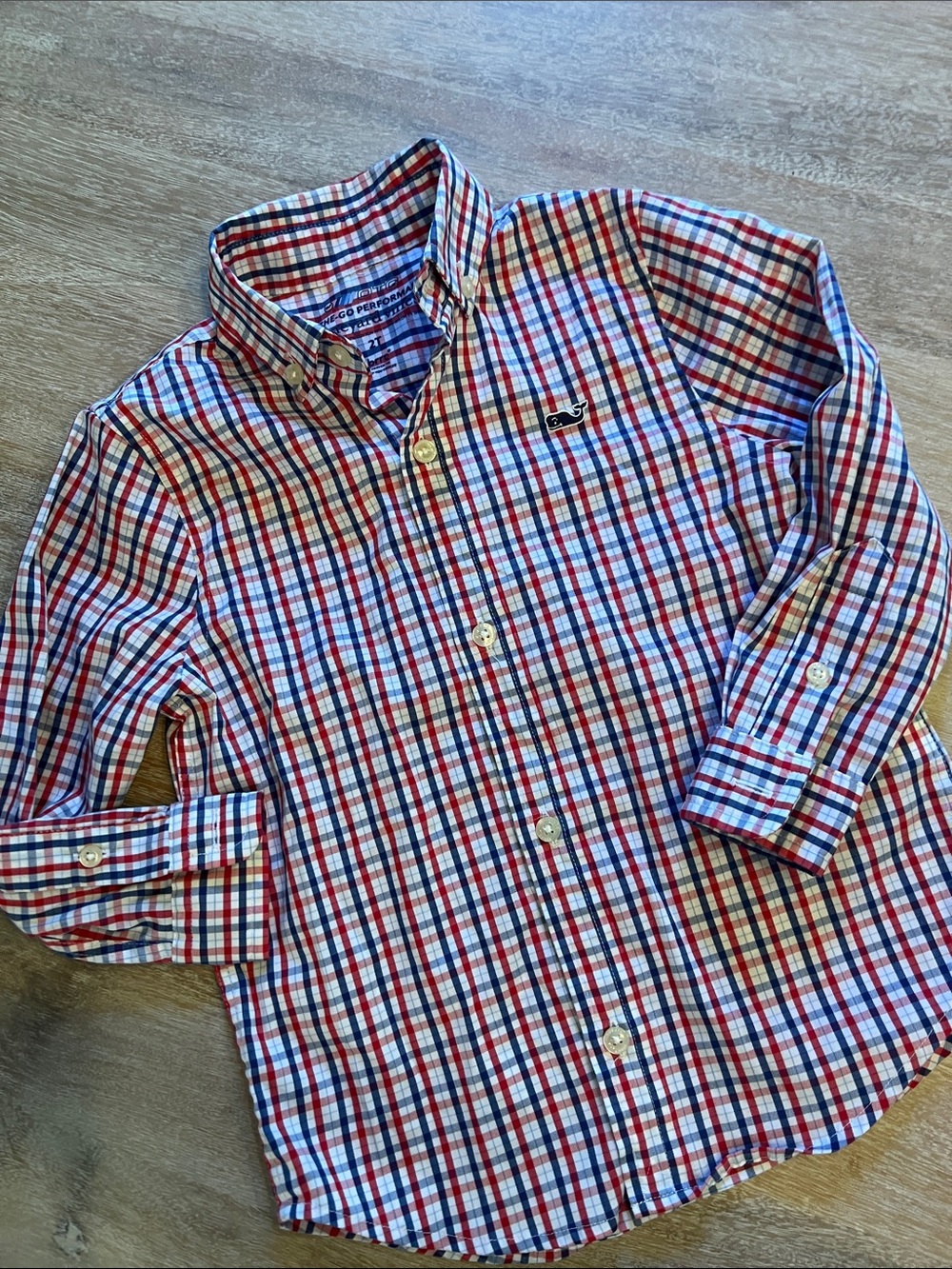 Vineyard vines 2T performance button down EUC